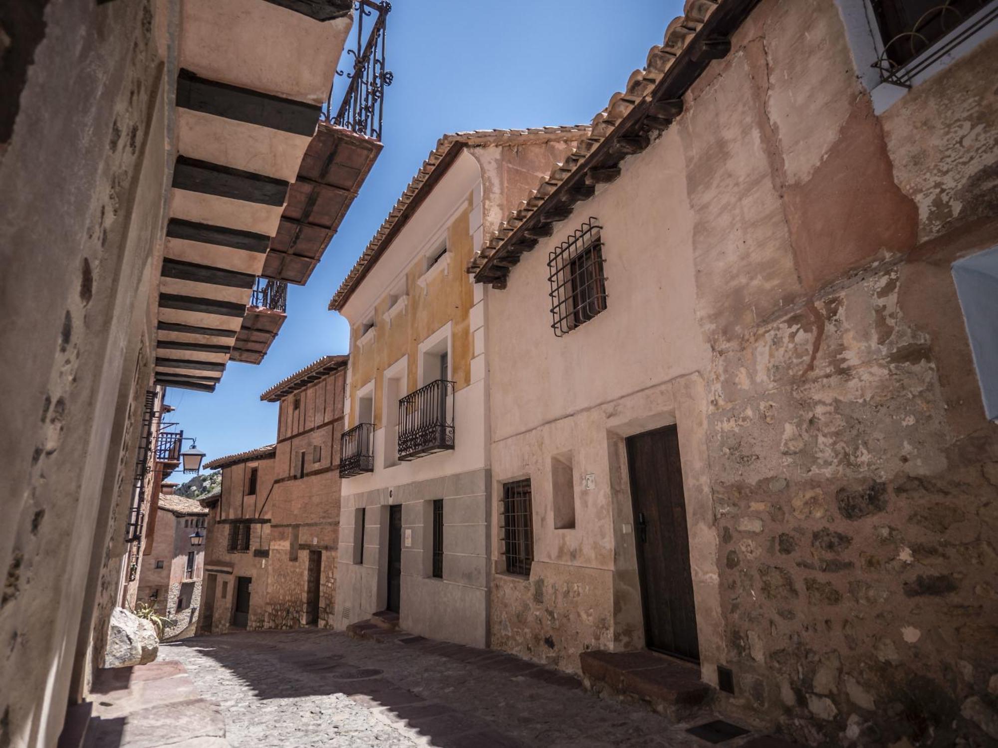La Casa Amarilla Apartamento Enebro Albarracin Bagian luar foto